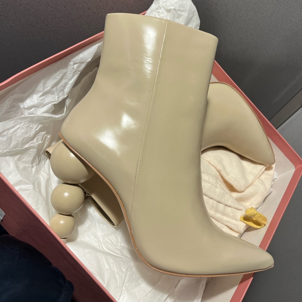 Cult Gaia Venus Boot Ecru - Picture 2 of 12
